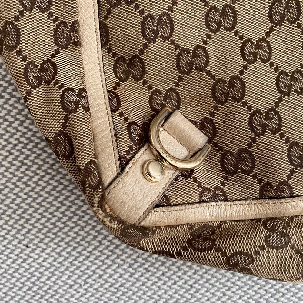 Authentic Gucci Tote - Picture 8 of 16